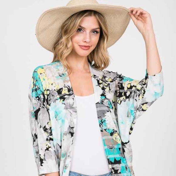 Tops - 💥SALE💥Turquoise/White Floral Kimono